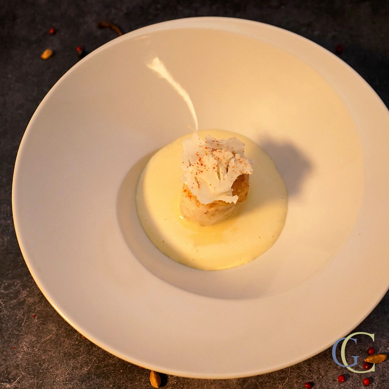 Dos de cabillaud en vapeur douce, Sabayon de Pineau des Charentes, Sphère De choux fleur