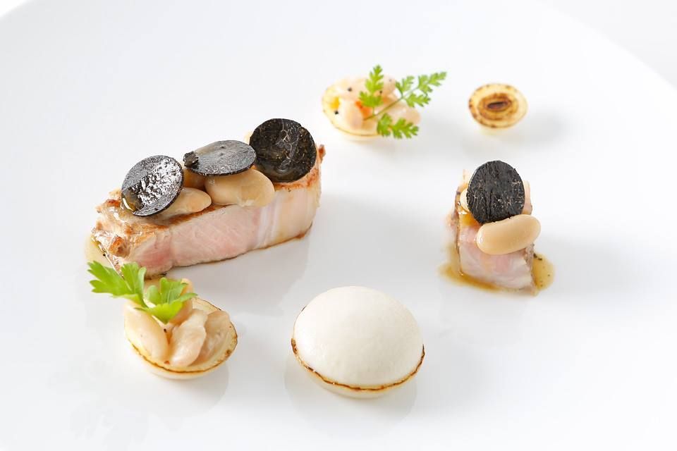 Le cochon, les mojhettes de Pont-l’Abbé-d’Arnoult, Truffe noire de Charente