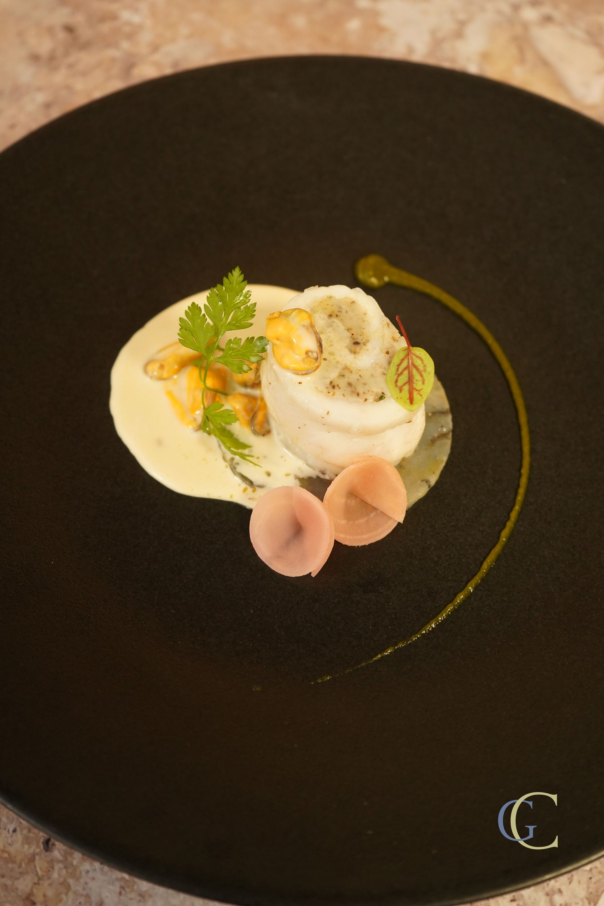 Sole à la Dieppoise, Carpaccio de gambas, marinere aux moules