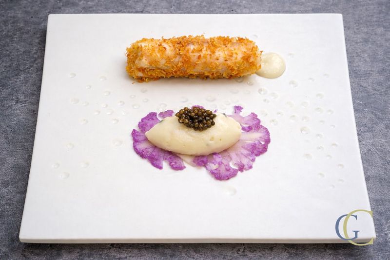 Cannelloni d’esturgeon fumé, tarama de chou-fleur