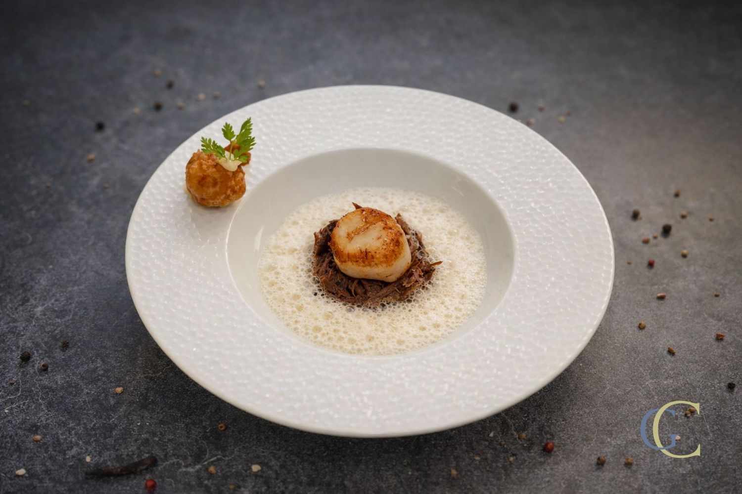 Effiloché de lièvre, Saint-Jacques snackée, émulsion iodée