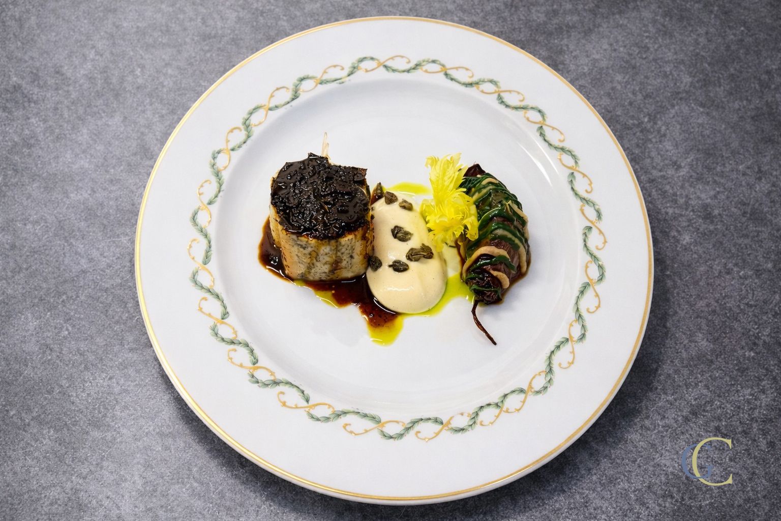 Cotelette de sole rôtie au coulis de truffe de Touraine, céleri-rave farci, sabayon au Vouvray