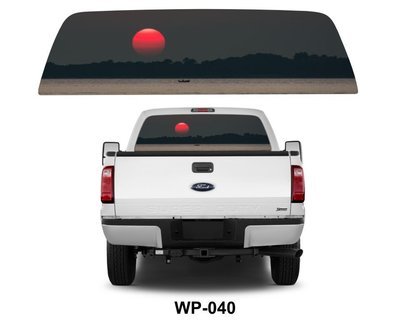 Design d'une vue sur le lac avec une lune rouge / Design of a Lake View with a Red Moon