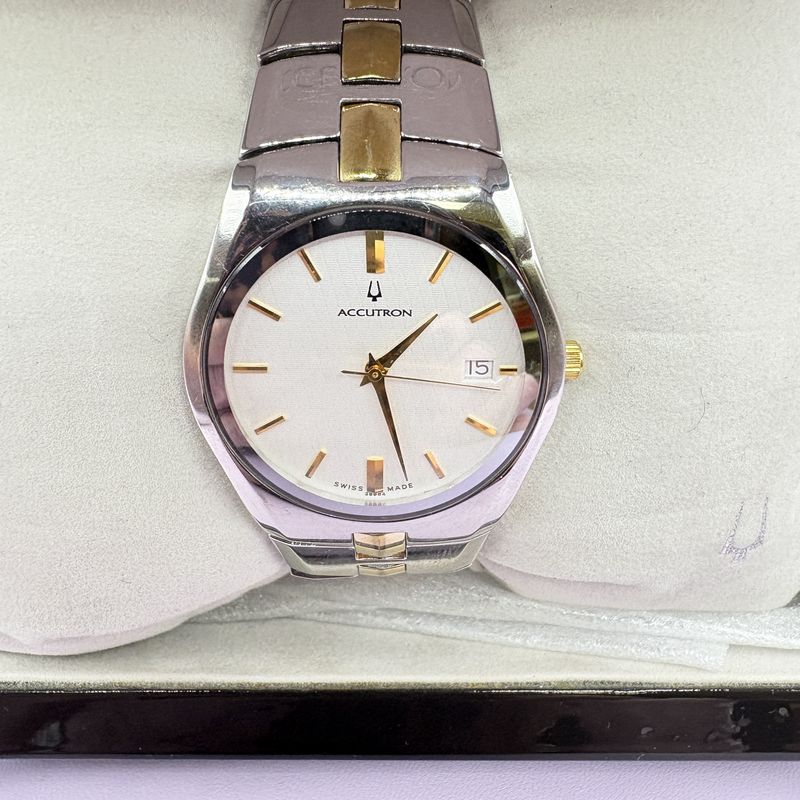 MEN'S ACCUTRON WATCH