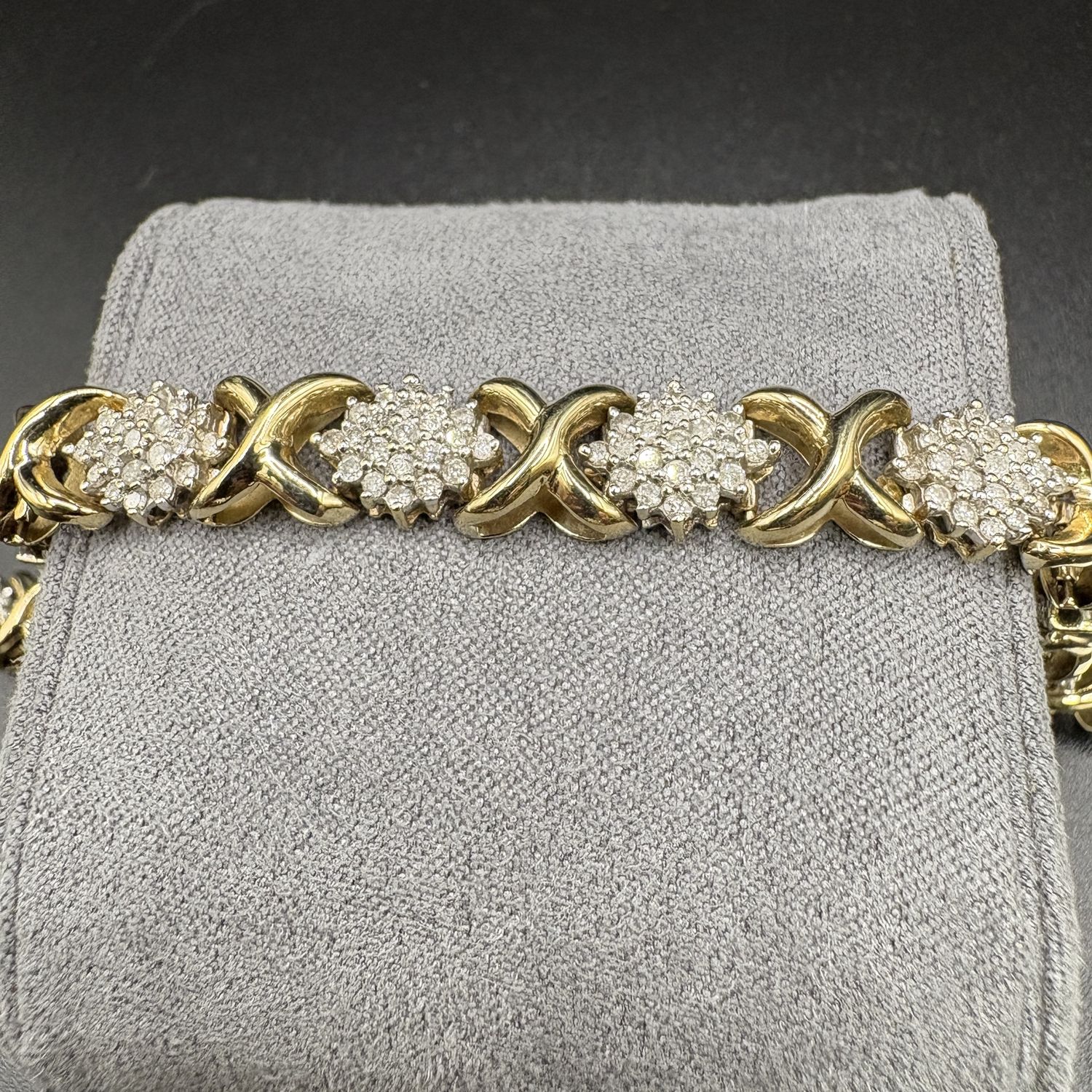 10K  HUGS &amp; KISSES STYLE DIAMOND TENNIS BRACELET