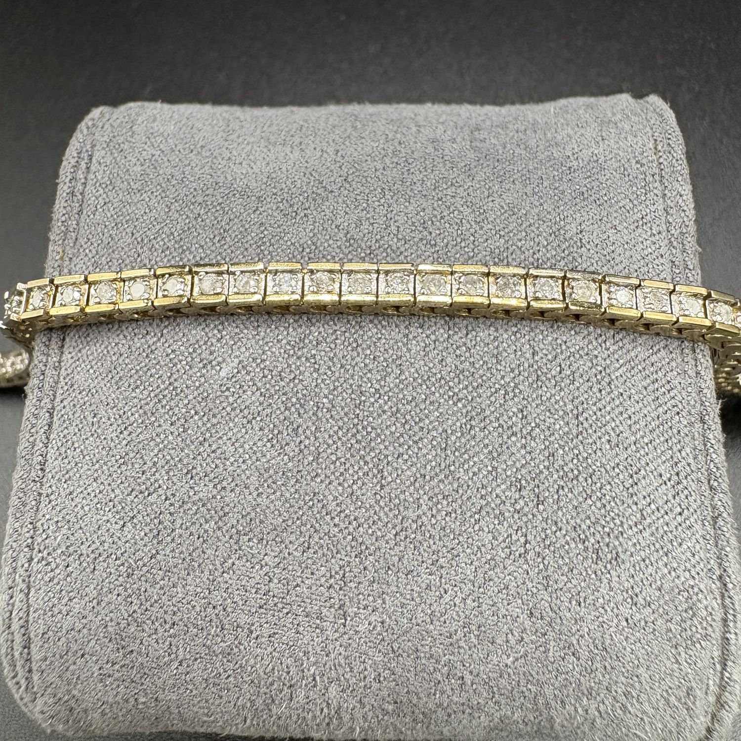 10K VINTAGE  DIAMOND TENNIS BRACELET