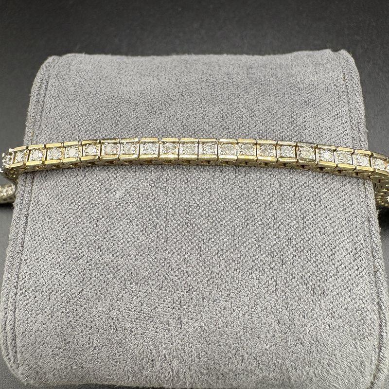 10K VINTAGE  DIAMOND TENNIS BRACELET