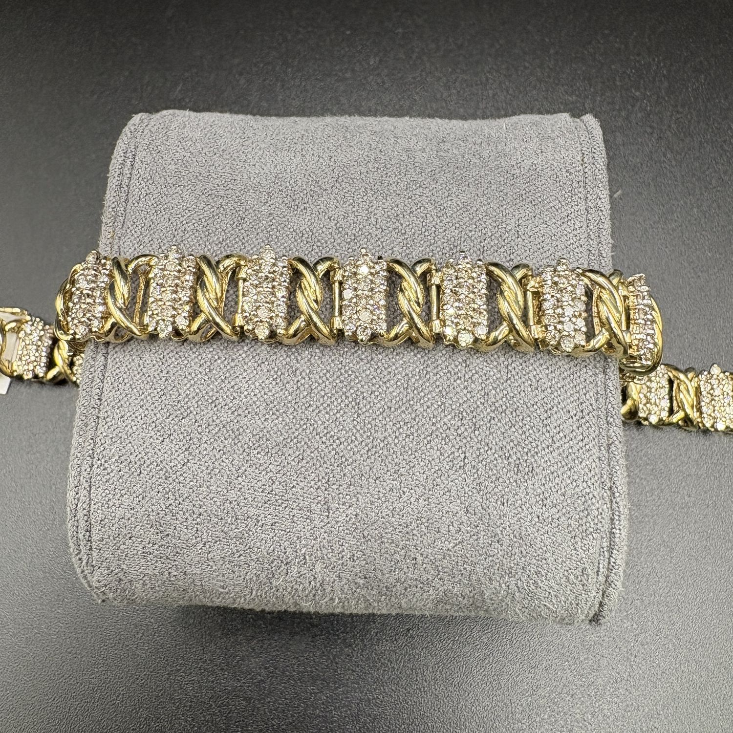 10K  "X" LINK 3CTW DIAMOND TENNIS BRACELET