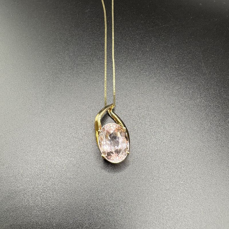 14K OVAL MORGANITE PENDANT AND 20&quot; CHAIN