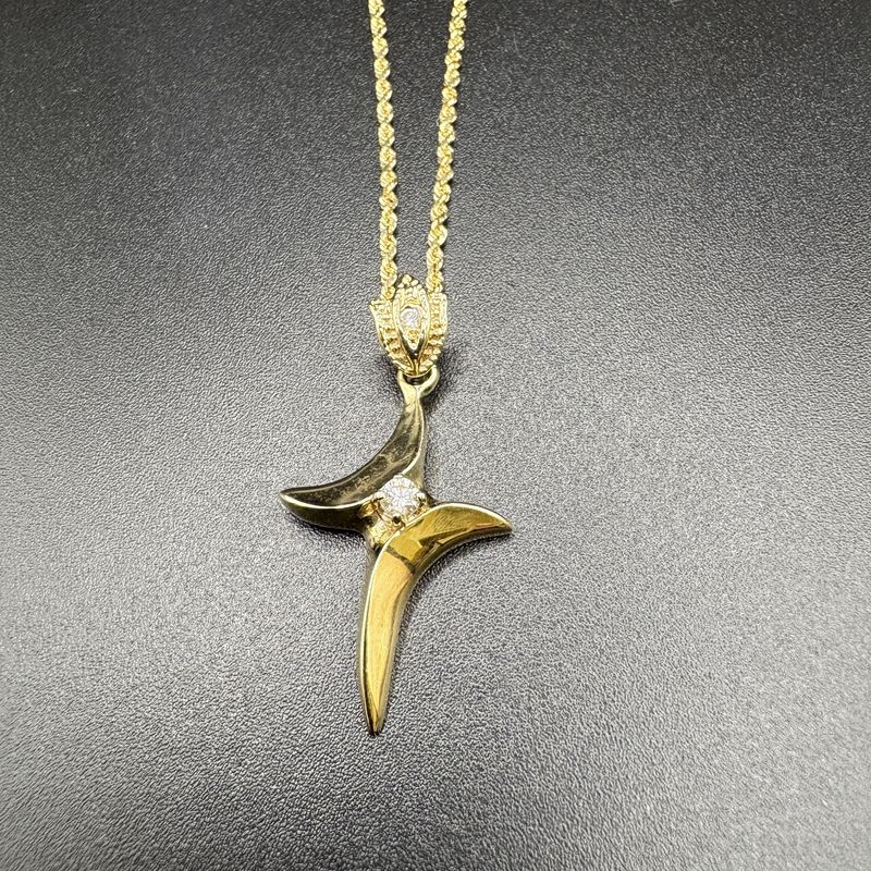 14K ETERNAL LOVE CROSS WITH CENTER DIAMOND PENDANT AND CHAIN19&quot;