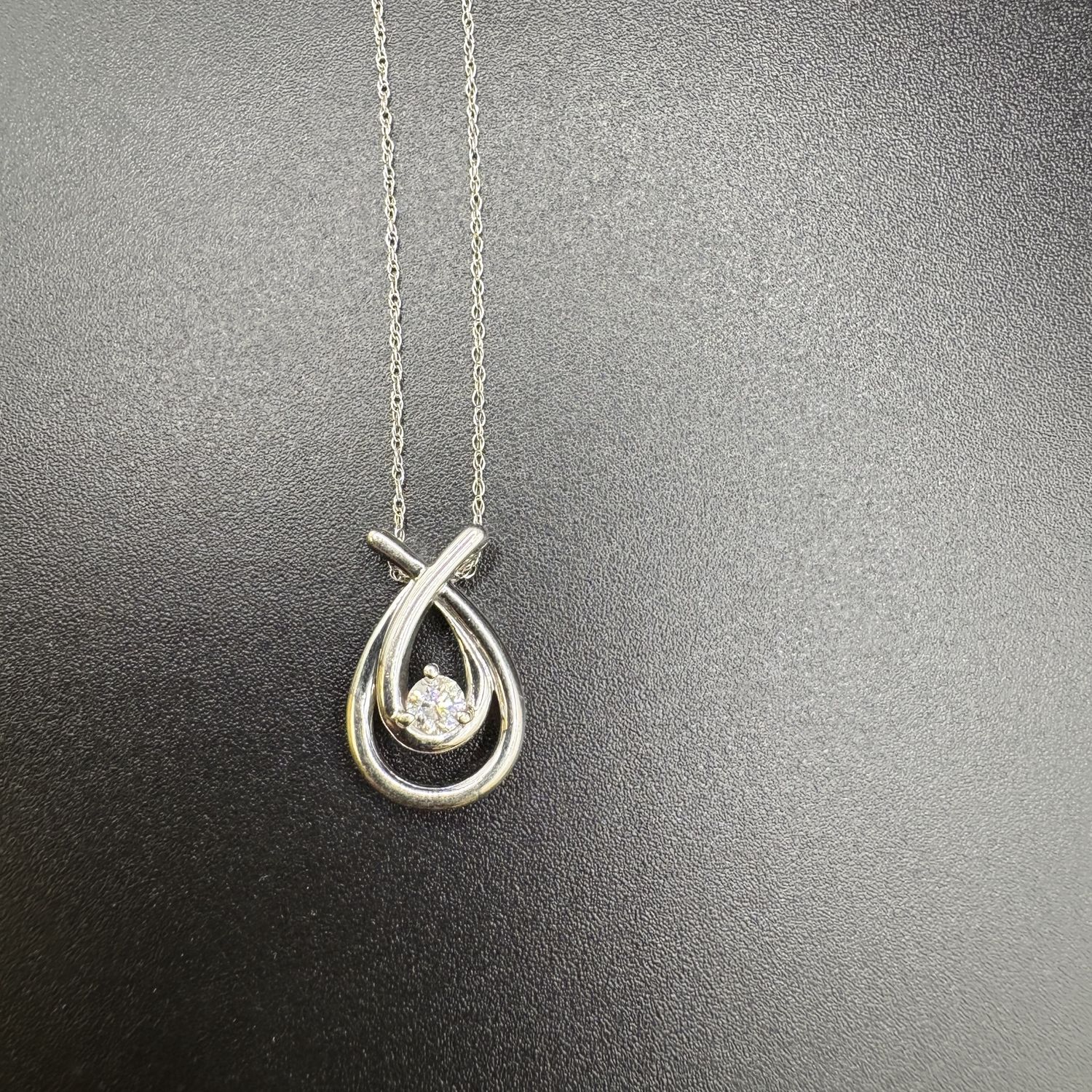 10K 0.10 CT NATURAL DIAMOND PENDANT, DOUBLE BYPASS DESIGN, 18 INCH CHAIN, 2.42G