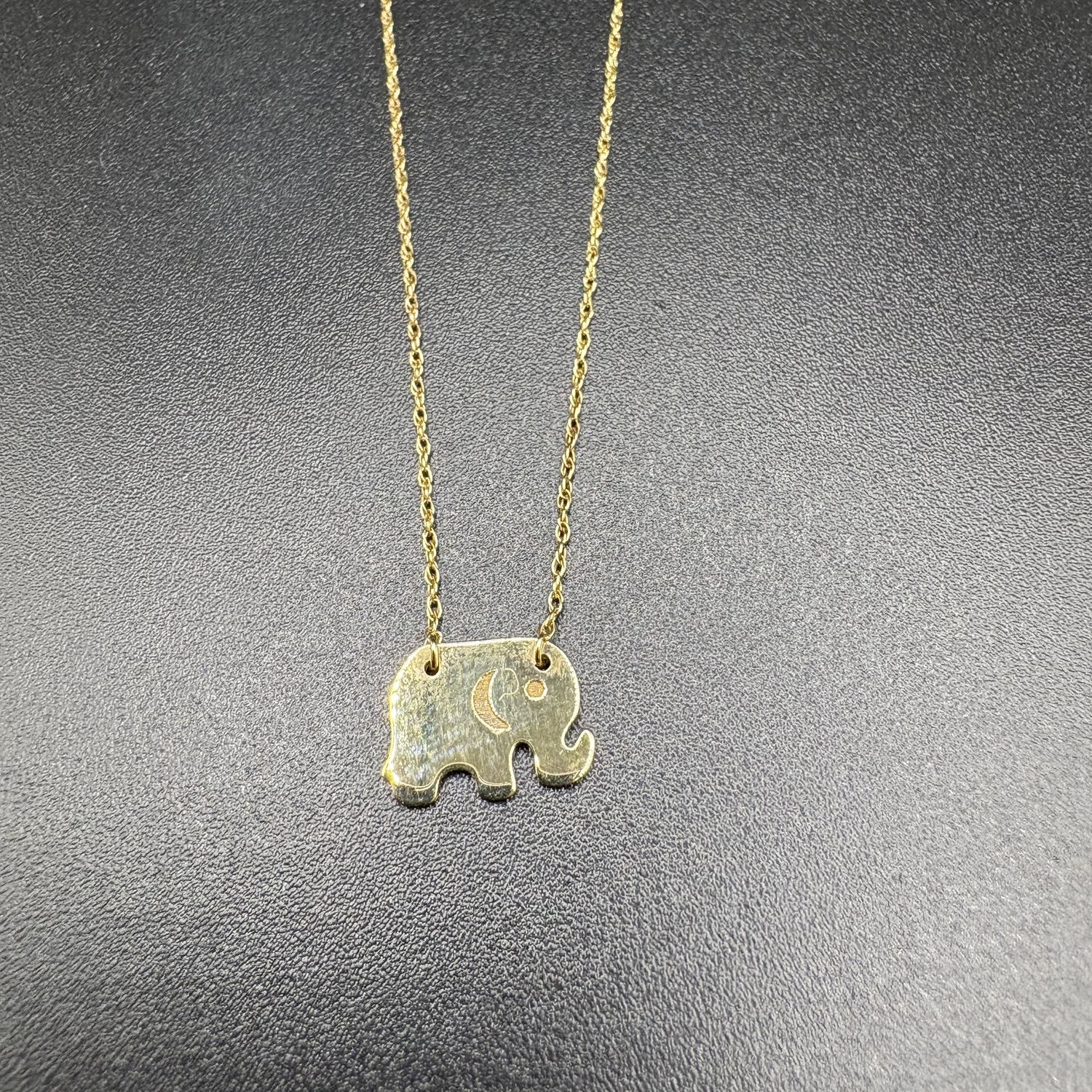 14K ELEPHANT PENDANT WITH CHAIN