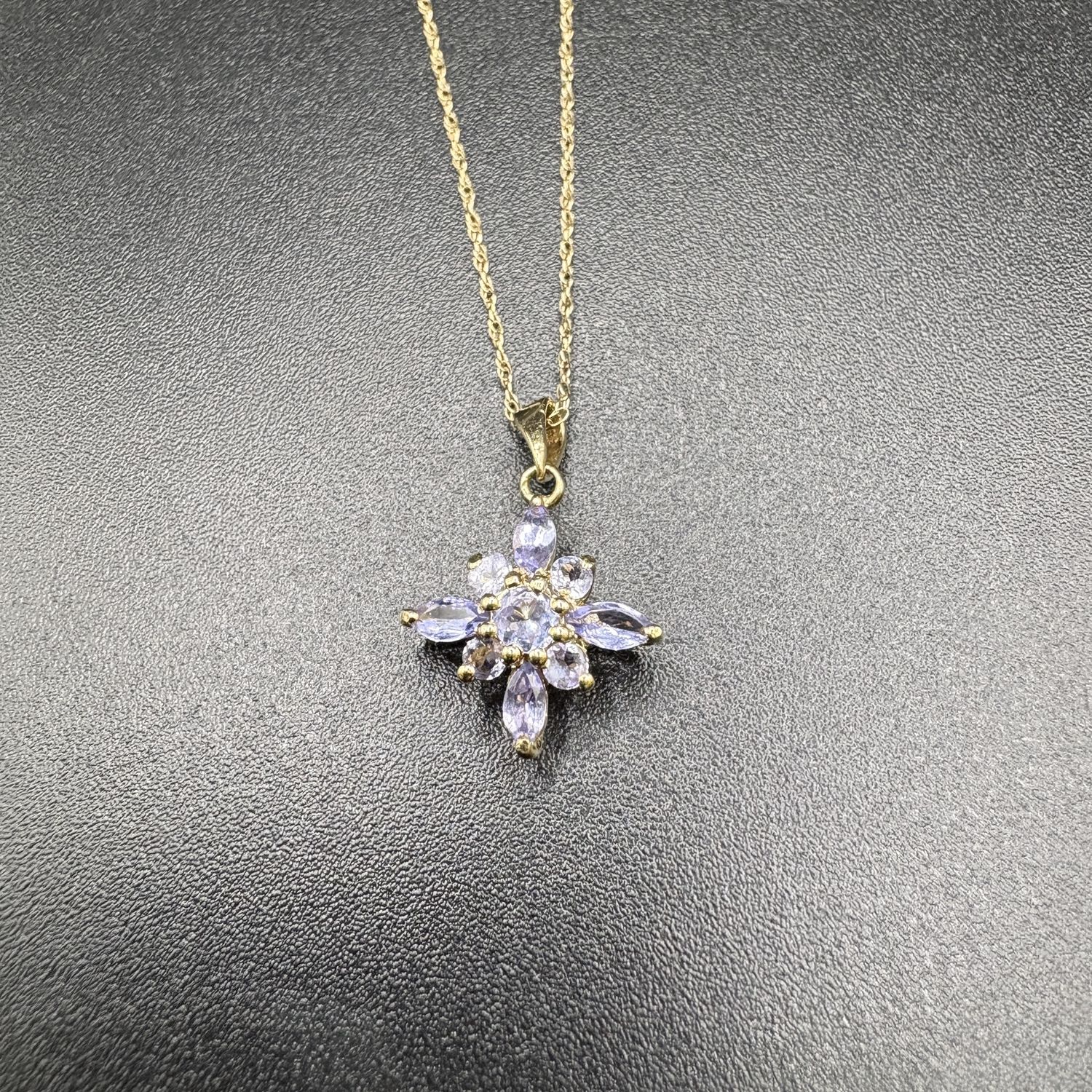 14K TANZINITE STAR ON ROLO CHAIN 18&quot;