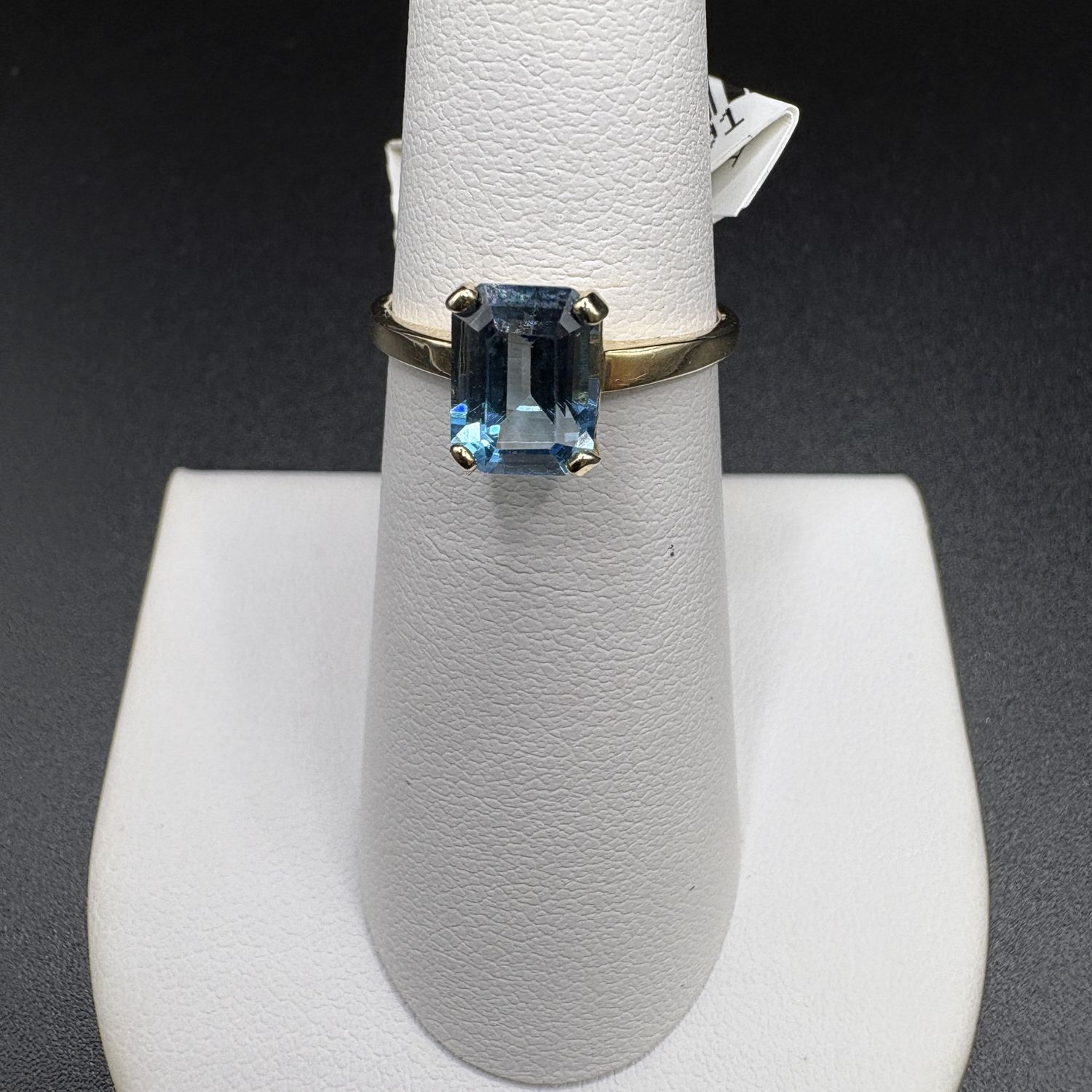 14KY EMERALD-CUT SWISS BLUE TOPZ RING, SZ 6, 1.9G