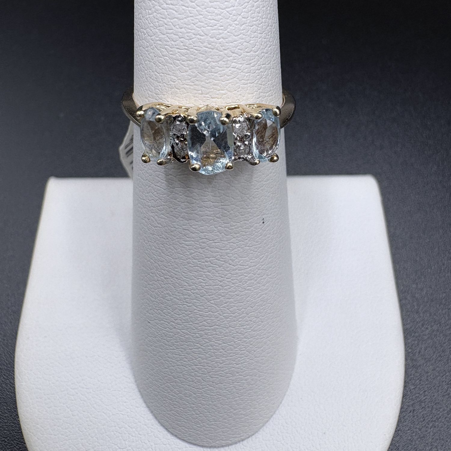 14K 3 OVAL AQUAMARINE AND DIAMOND RING SIZE 5.75