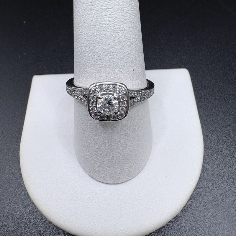 10K  0.79CTW NATURAL DIAMOND ENGAGEMENT RING, SIZE 10, 3.23G