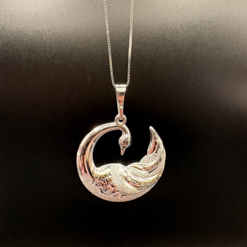 14k 1 inch swan pendant, polished and sand blasted finish, 18 inch box chain, 3 grams
