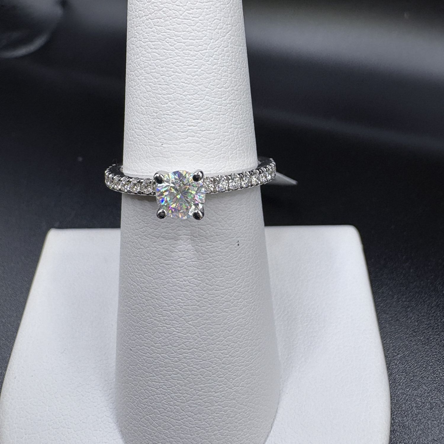 14K .70 CTW, FIRST LIGHT ROUND 0.48CT CENTER, DIAMONDS IN SHANK