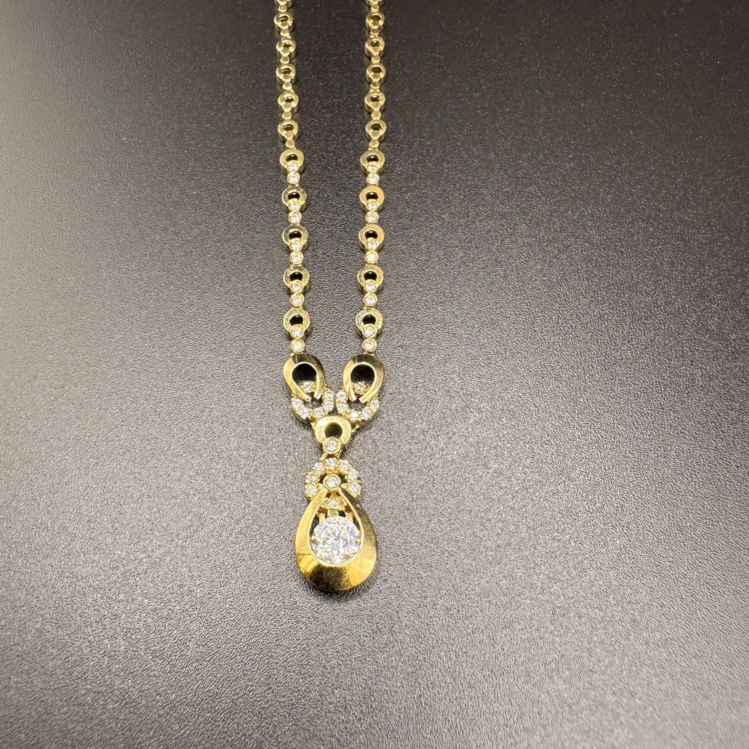 18k Gold Fashion Tennis Necklace, Simulant Diamonds, pear shaped drop pendant, 18 inches, 12 grams