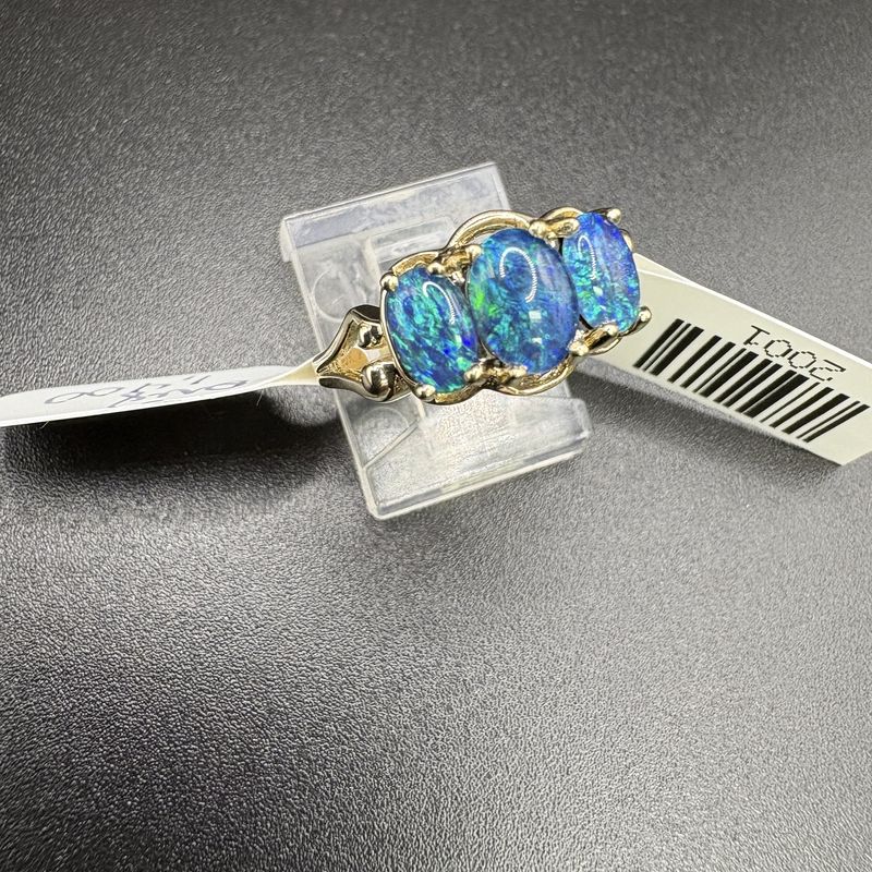 10k 3 Oval Black Opal Ring   size 7