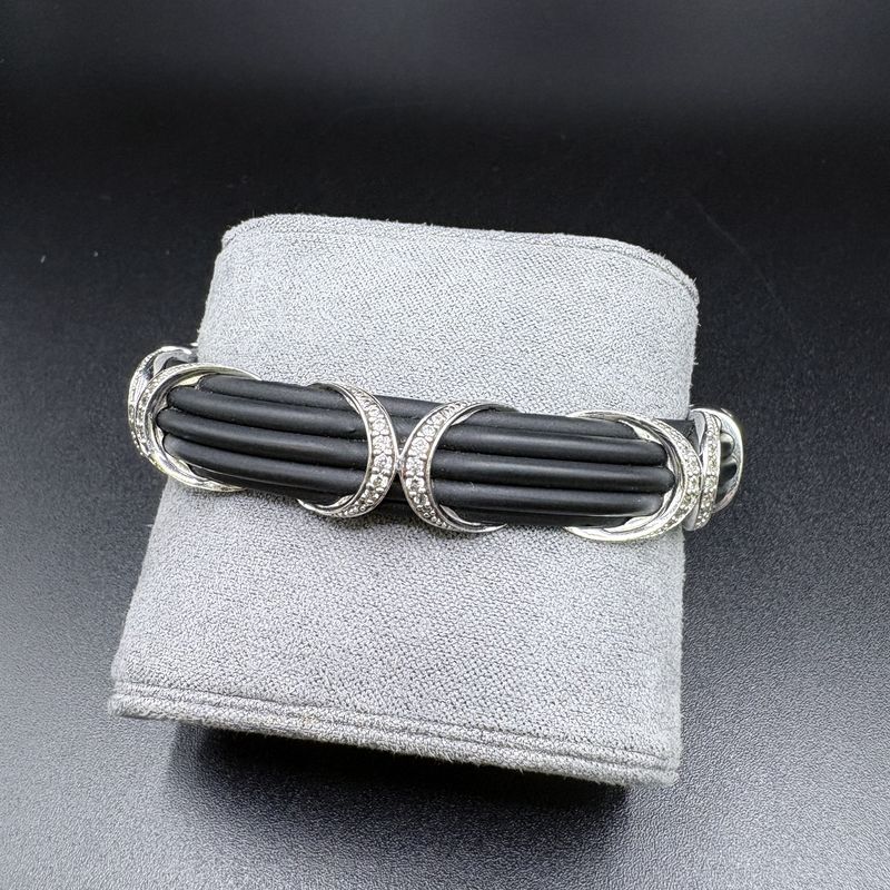 STERLING SILVER BELLE ETOILE XENA BANGLE