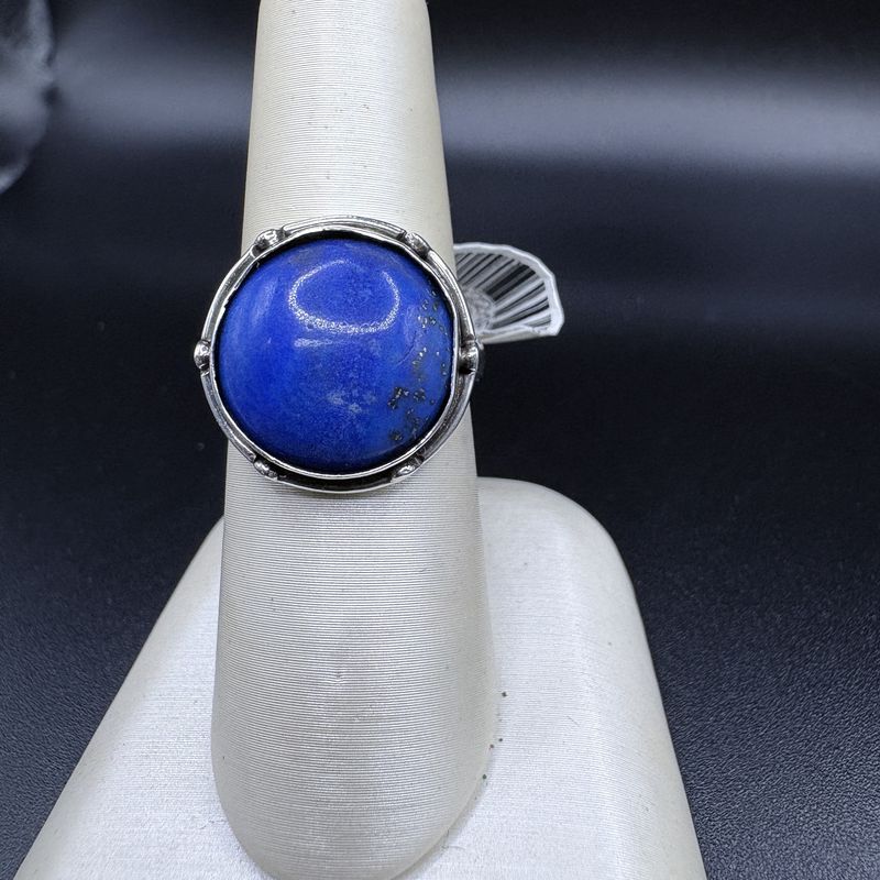 STERLING SILVER BLUE LAPIS RING SIZE 6