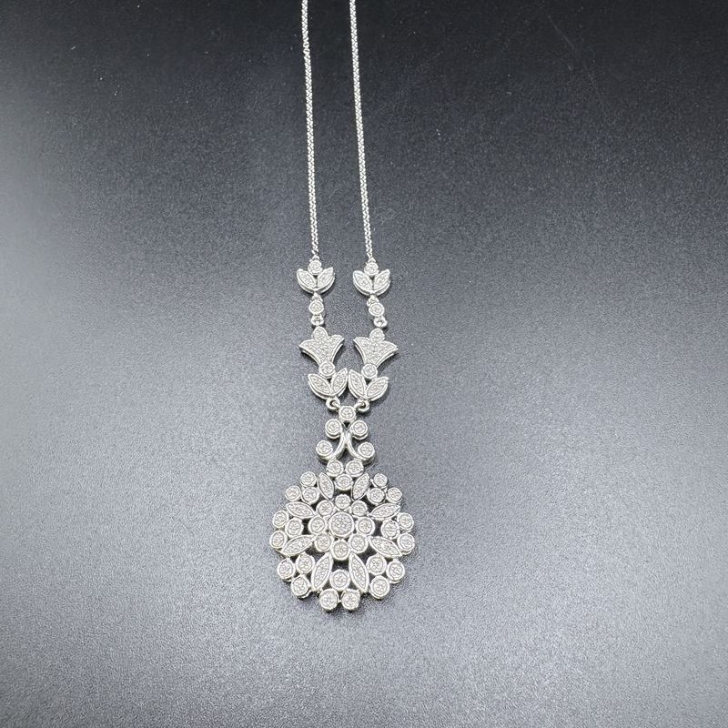 STERLING SILVER DIAMOND CUT FLOWER NECKLACE 18"