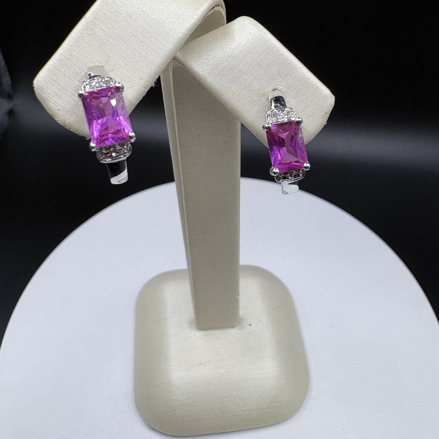 STERLING SILVER PINK EMERALD CUT J HOOP