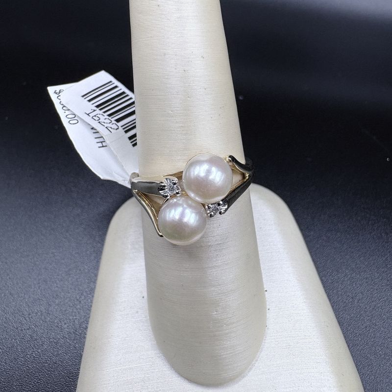 14K VINTAGE DOUBLE PEARL WITH DIAMONDS RING SIZE  6.25