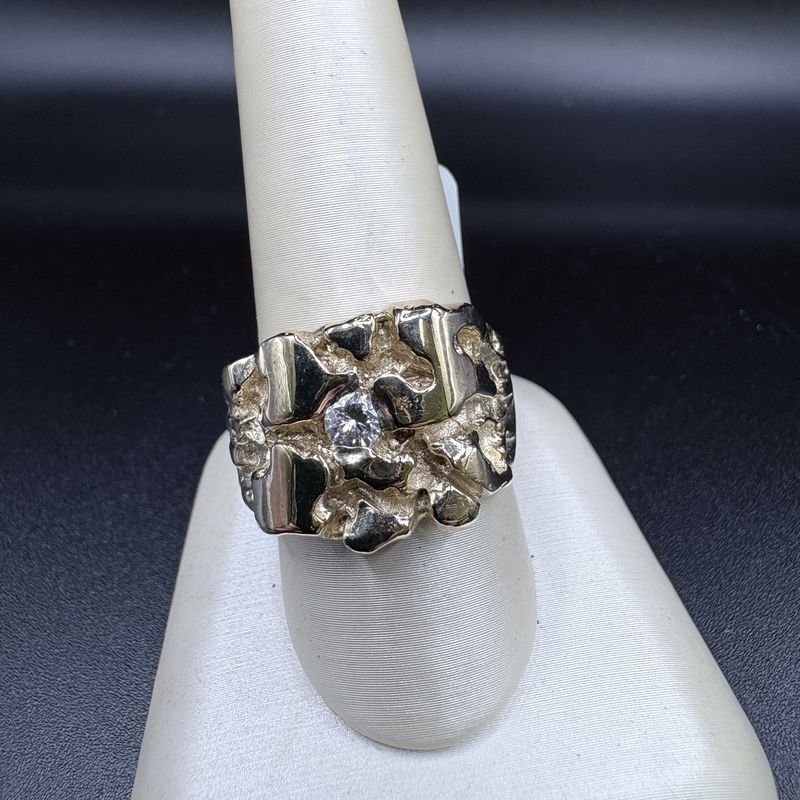 14k MEN'S NUGGET RING, 0.25CTW DIAMOND, SIZE 10