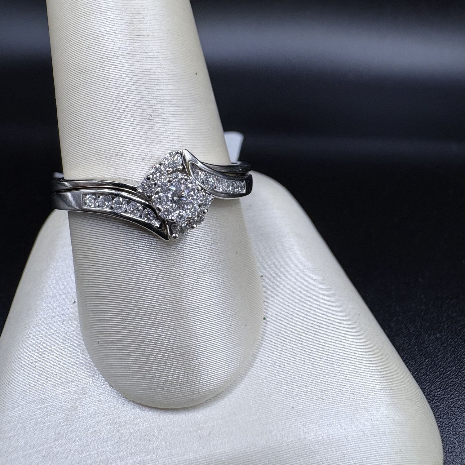 10K 0.25CT WEDDING SET, NATURAL DIAMONDS, SZ9, 3.4G