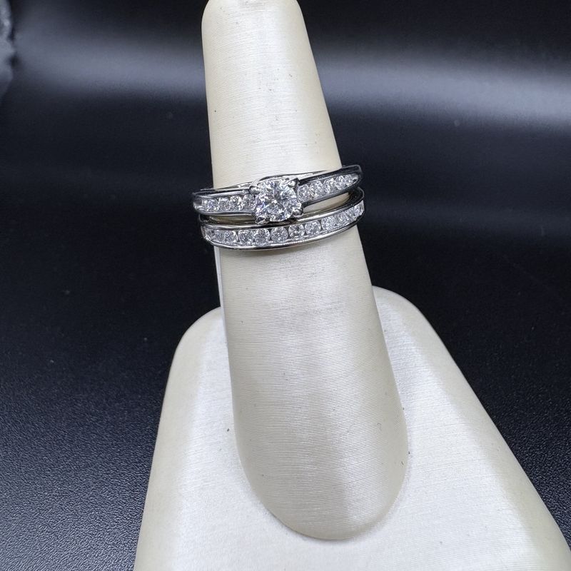 14K BRIDAL SET APROX 0.80 CARAT TOTAL NATURAL DIAMONDS, SIZE 6, 5.4G