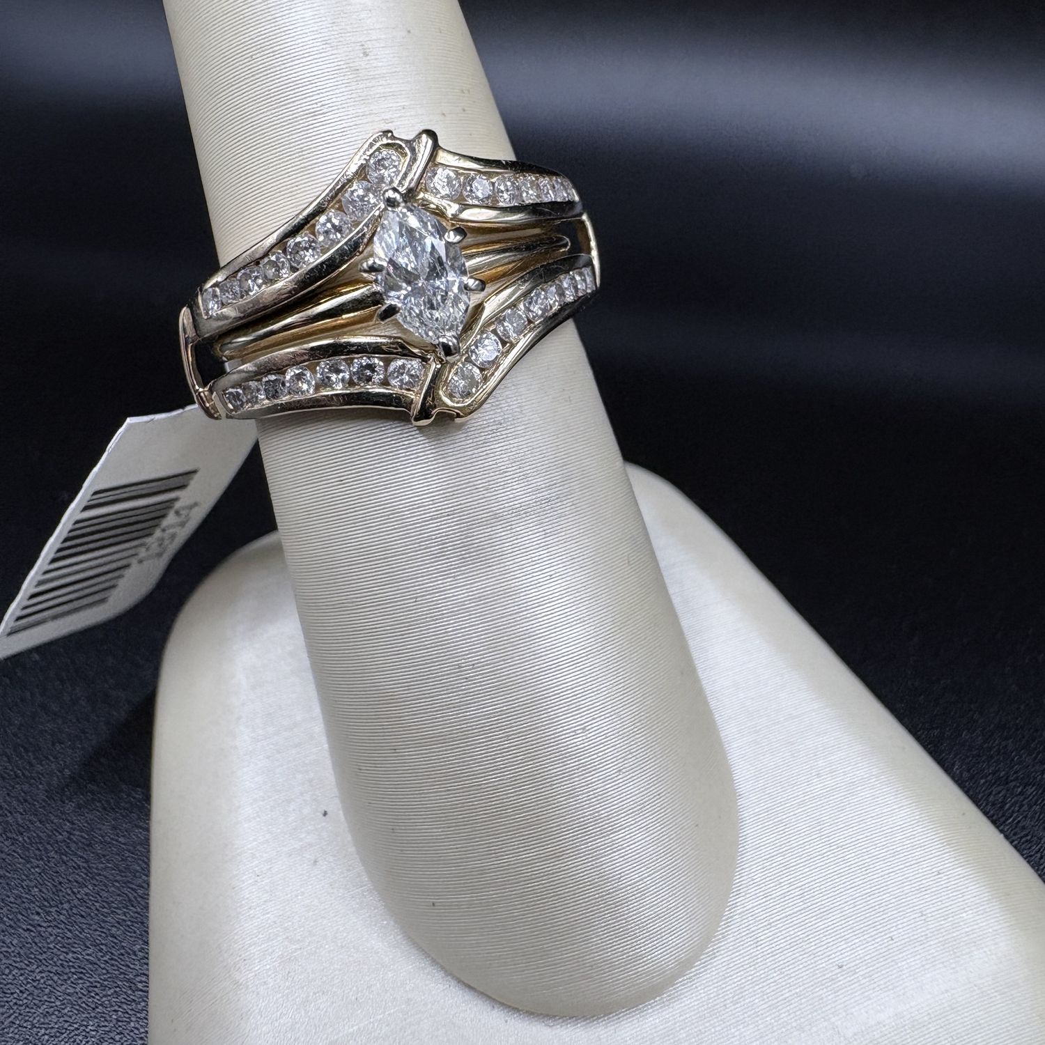 14K  APROX 0.33 CTW MARQUIS  NATURAL DIAMOND, INSERT WITH 0.37CT,  SIZE 6, 5.6G