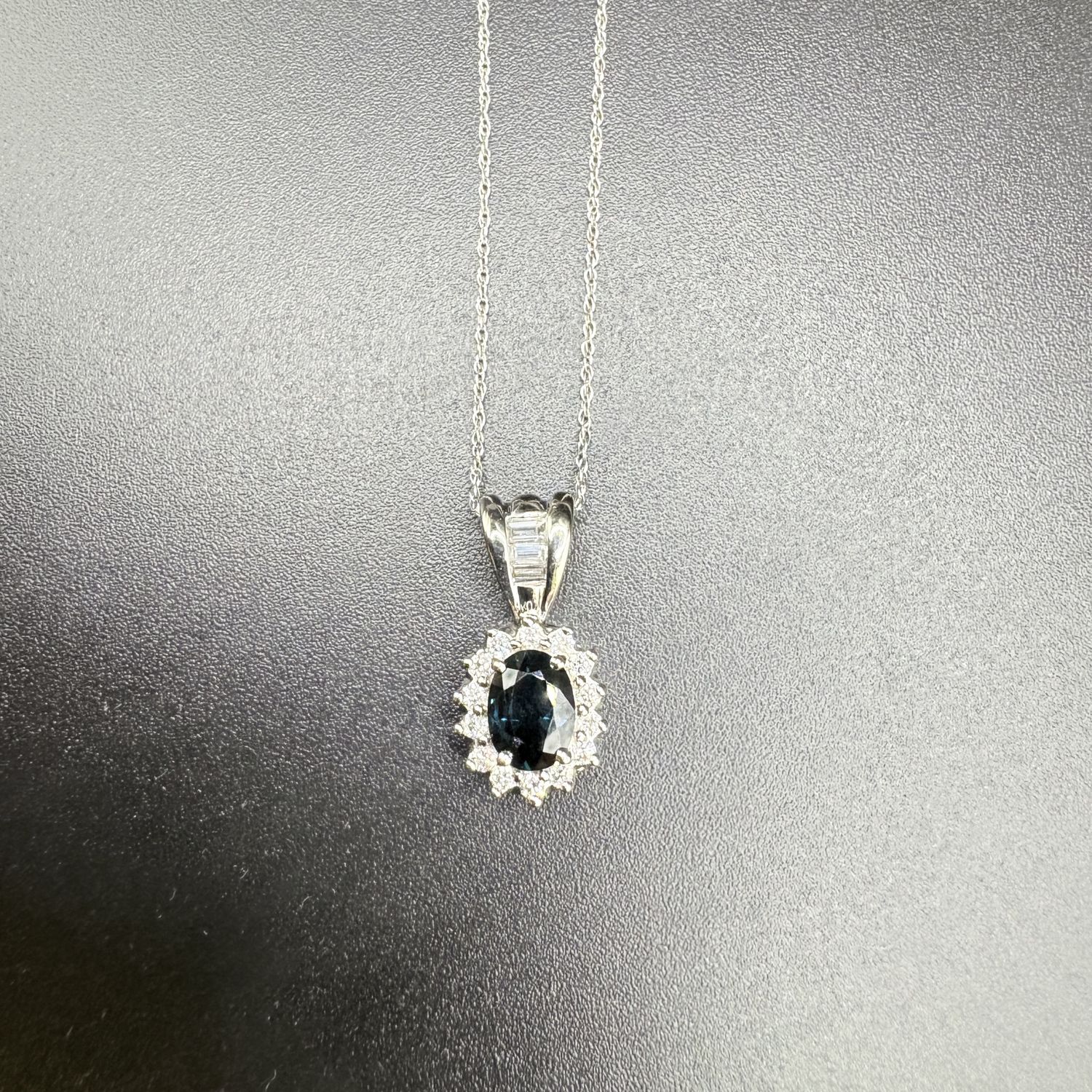 14K NECKLACE WITH OVAL SAPPHIRES AND DIAMONDS,17 INCHES, 7 GRAMS