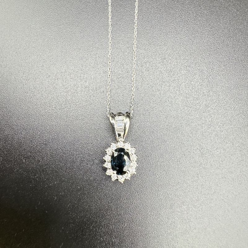 14K NECKLACE WITH OVAL SAPPHIRES AND DIAMONDS,17 INCHES, 7 GRAMS