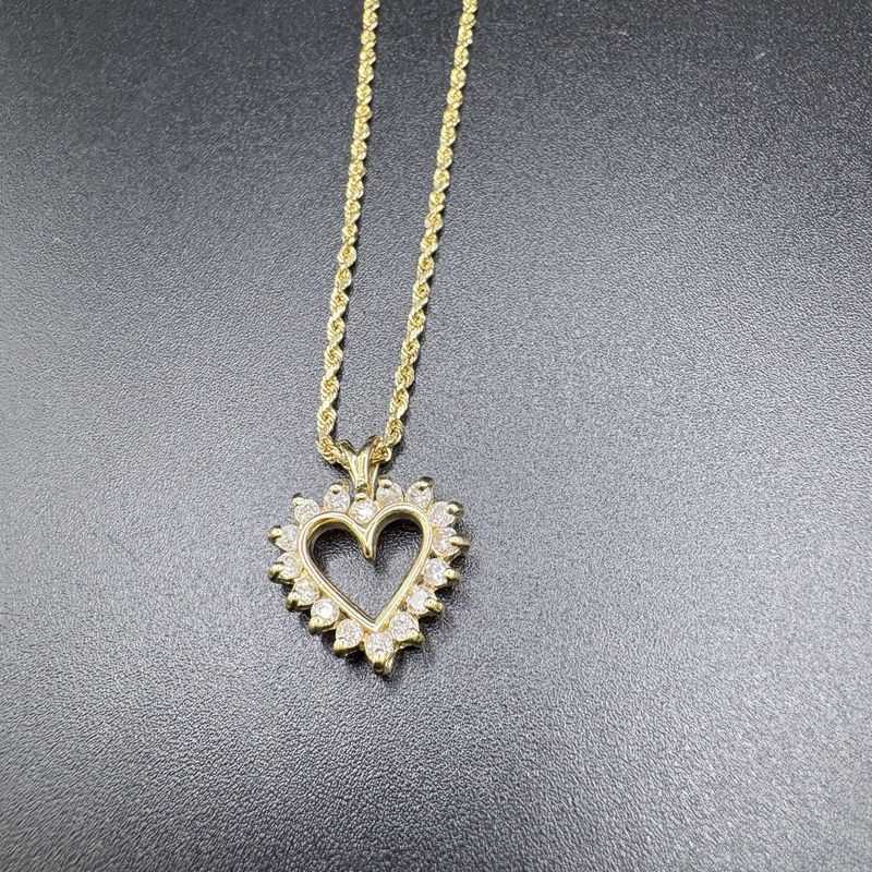 10K HEART WITH .10CTW DIAMOND SIDE PENDANT AND CHAIN 18"