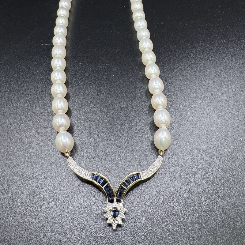 14K PEARL, SAPPHIRE, AND DIAMOND  NECKLACE 17&quot;