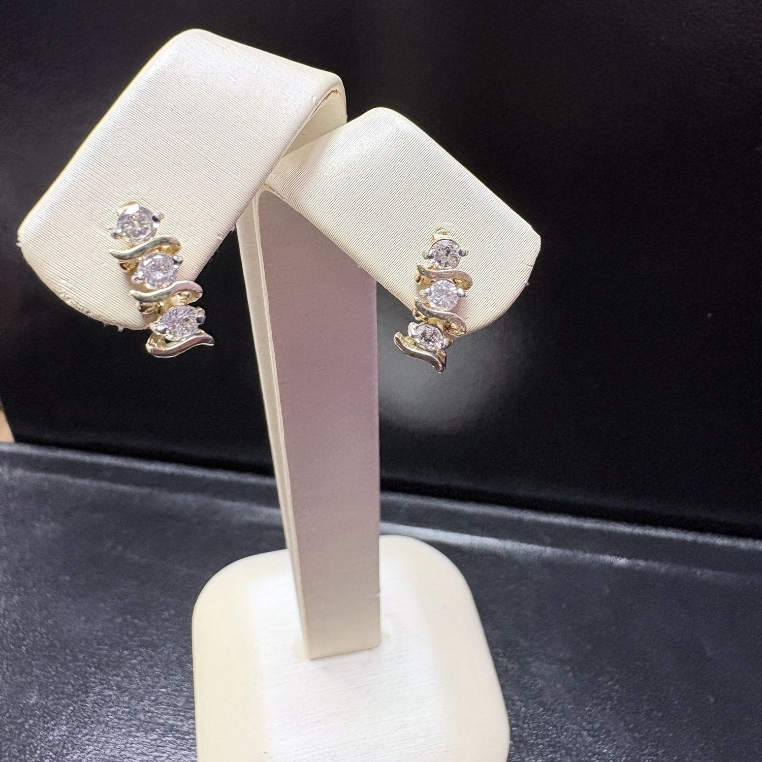 14K &quot;S&quot; LINK 3 ROUND NATURAL DIAMOND EARRINGS