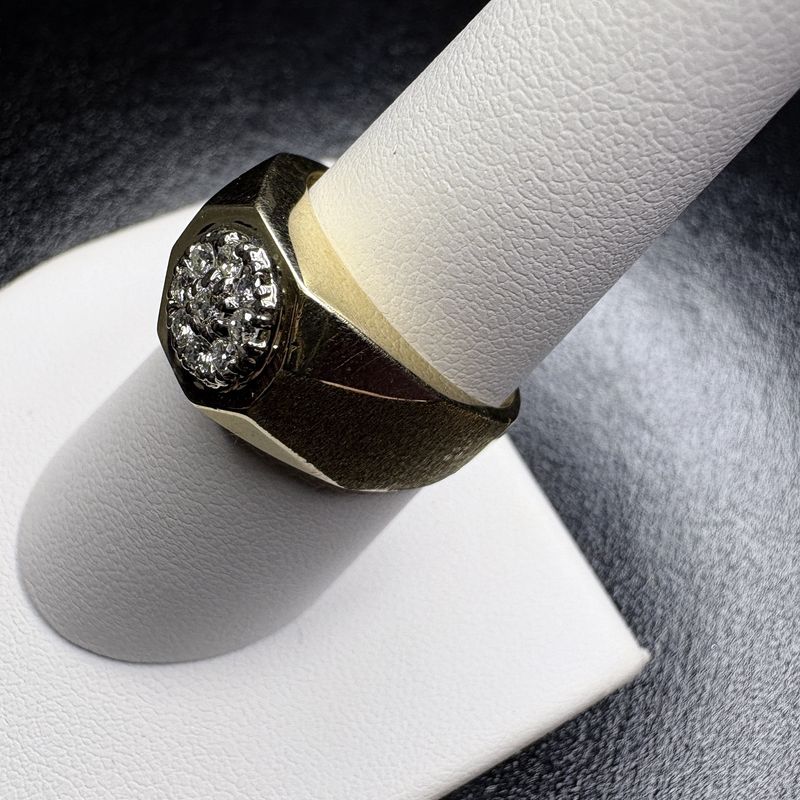 14K MENS DIAMOND RING SIZE 8.25