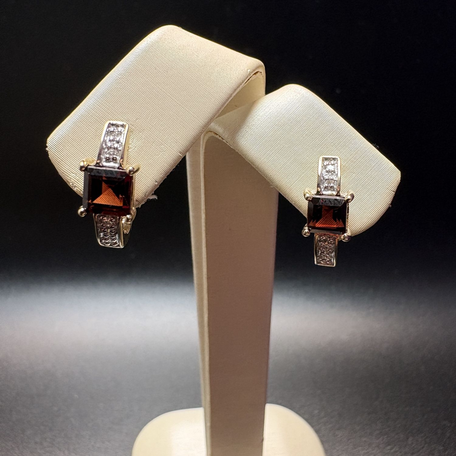 10K 5X5 GARNET PRINCESS CUT HOOP EARRINGS
