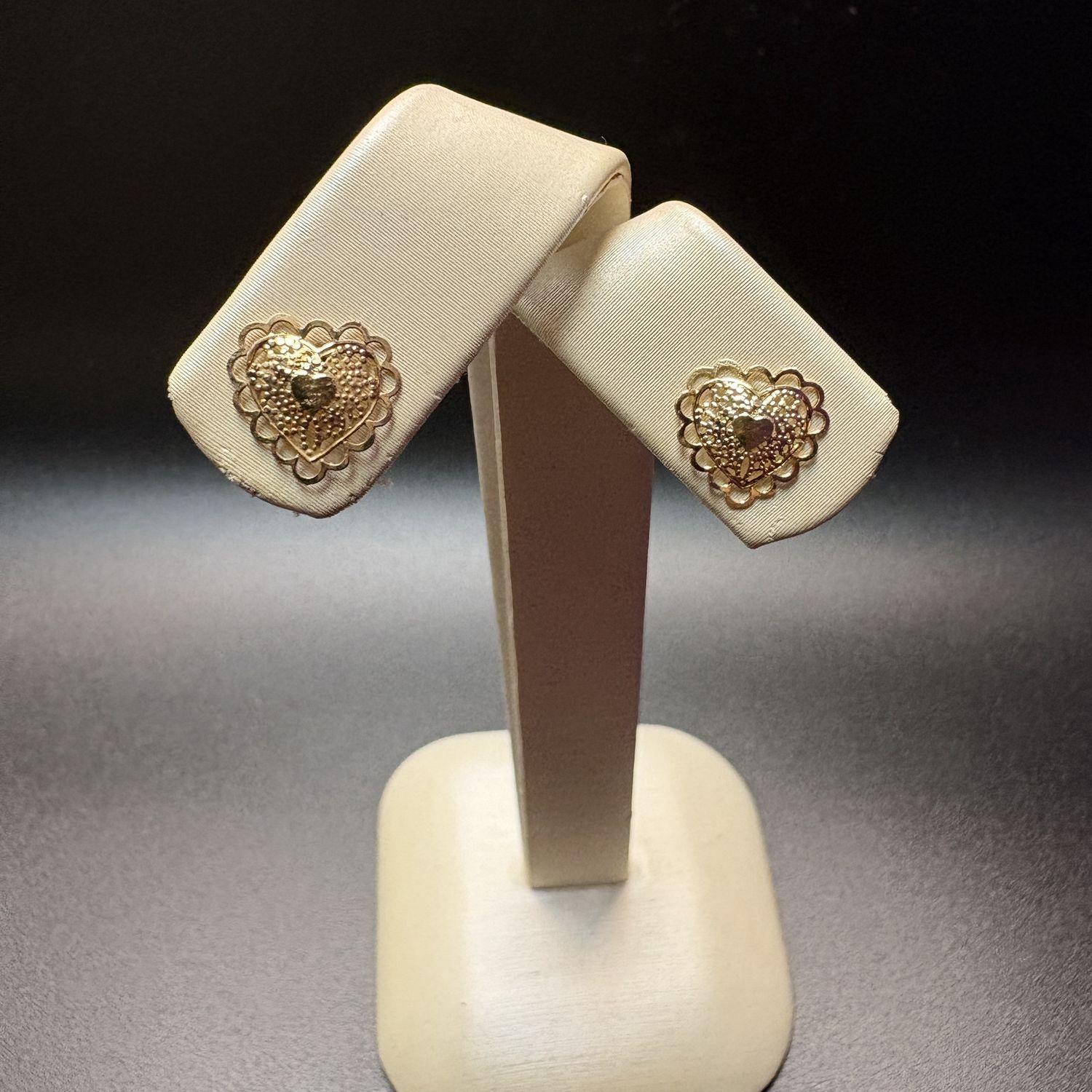 14K HEART FILAGREE STUD EARRINGS