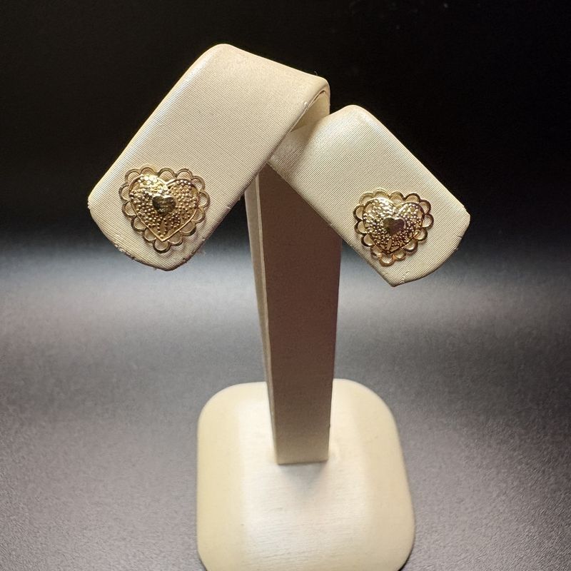 14K HEART FILAGREE STUD EARRINGS