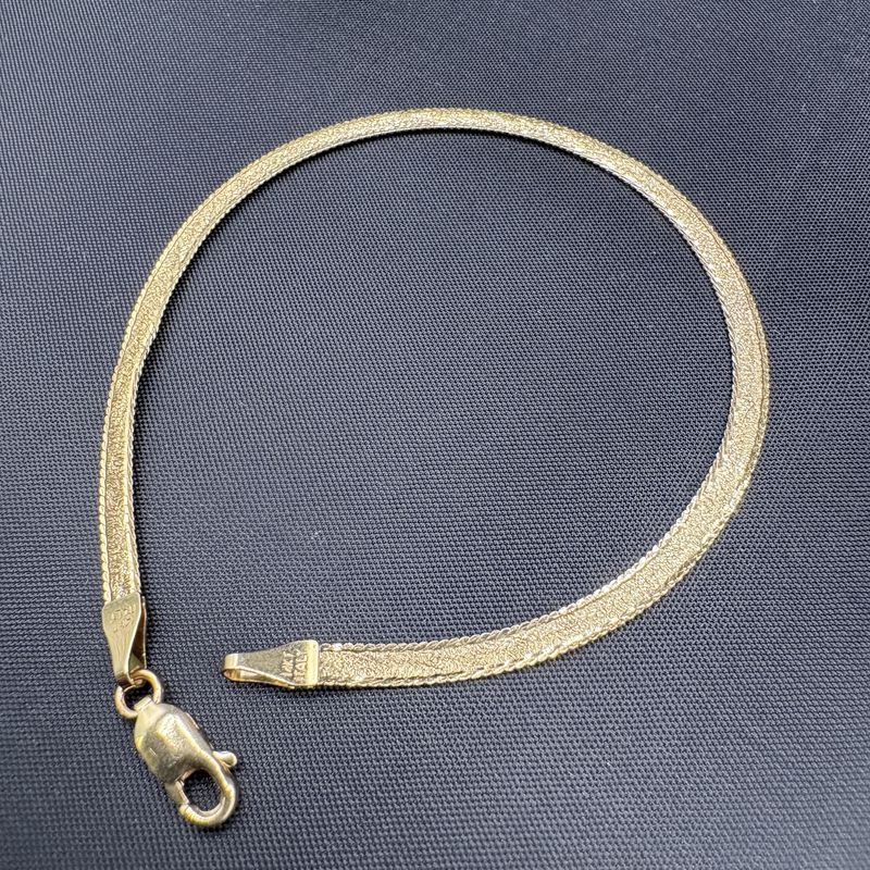 14KY HERRINGBONE 7 INCH BRACLET, 3.8MM WIDE, 2.7 GRAMS