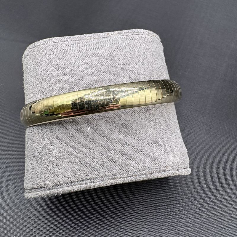 14KY FLEX BANGLE, 8MM WIDE, 7 INCHES, 23.1GRAMS