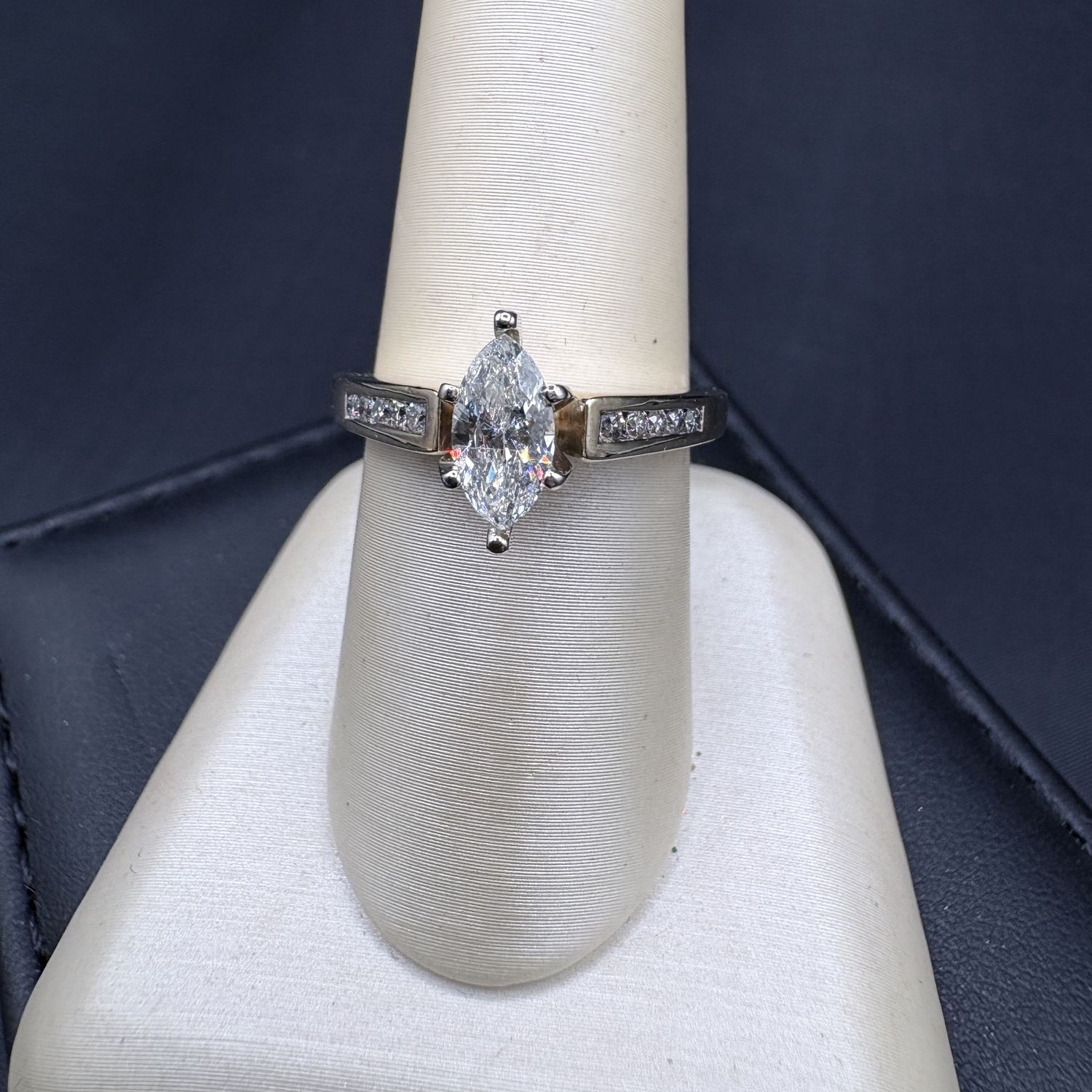 14KY MARQUIS NATURAL DIAMOND, H-I COLOR, VS2 CLARITY; 10 ROUND DIAMONDS, APPROX 3/4 CTW, SIZE 7, 4 GRAMS