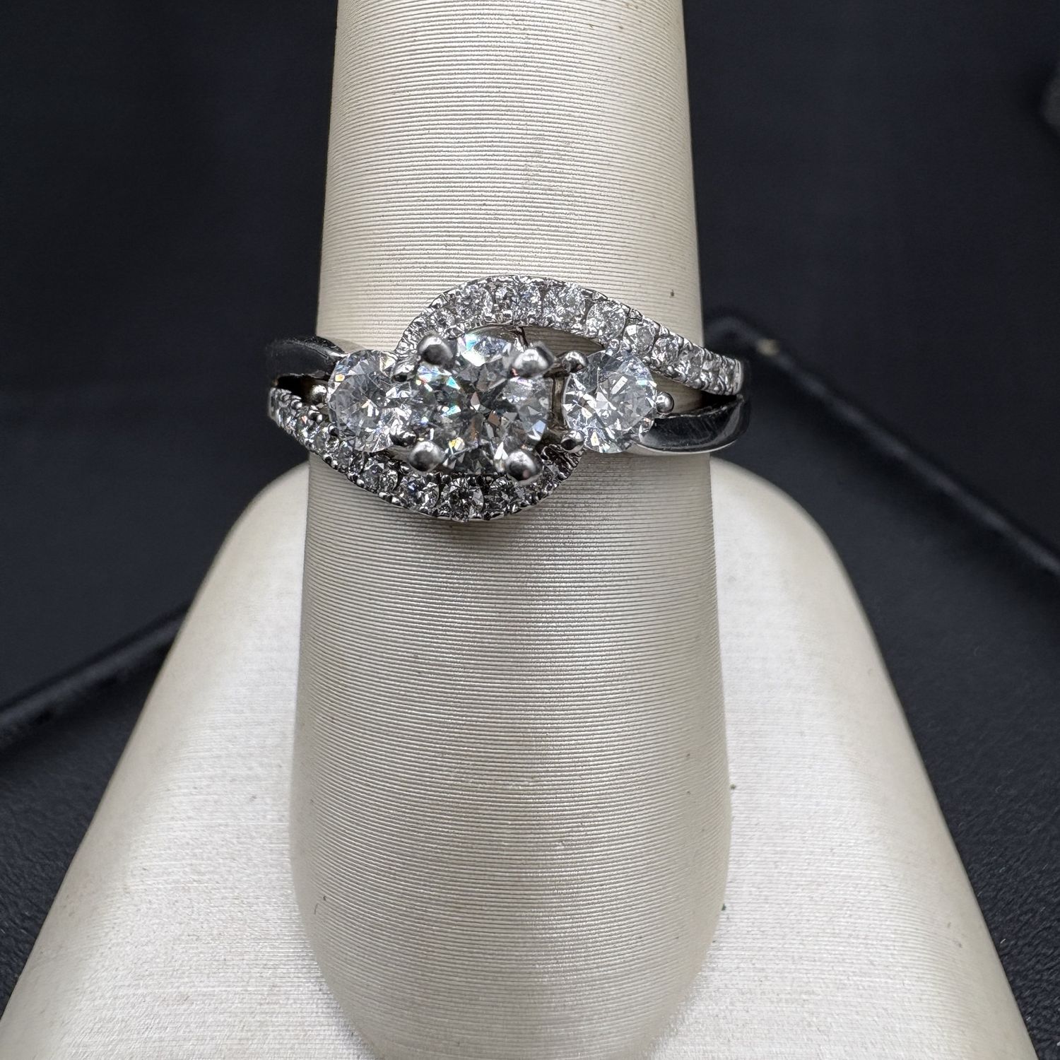 14K DIAMOND ENGAGEMENT BY JARED SIZE 7