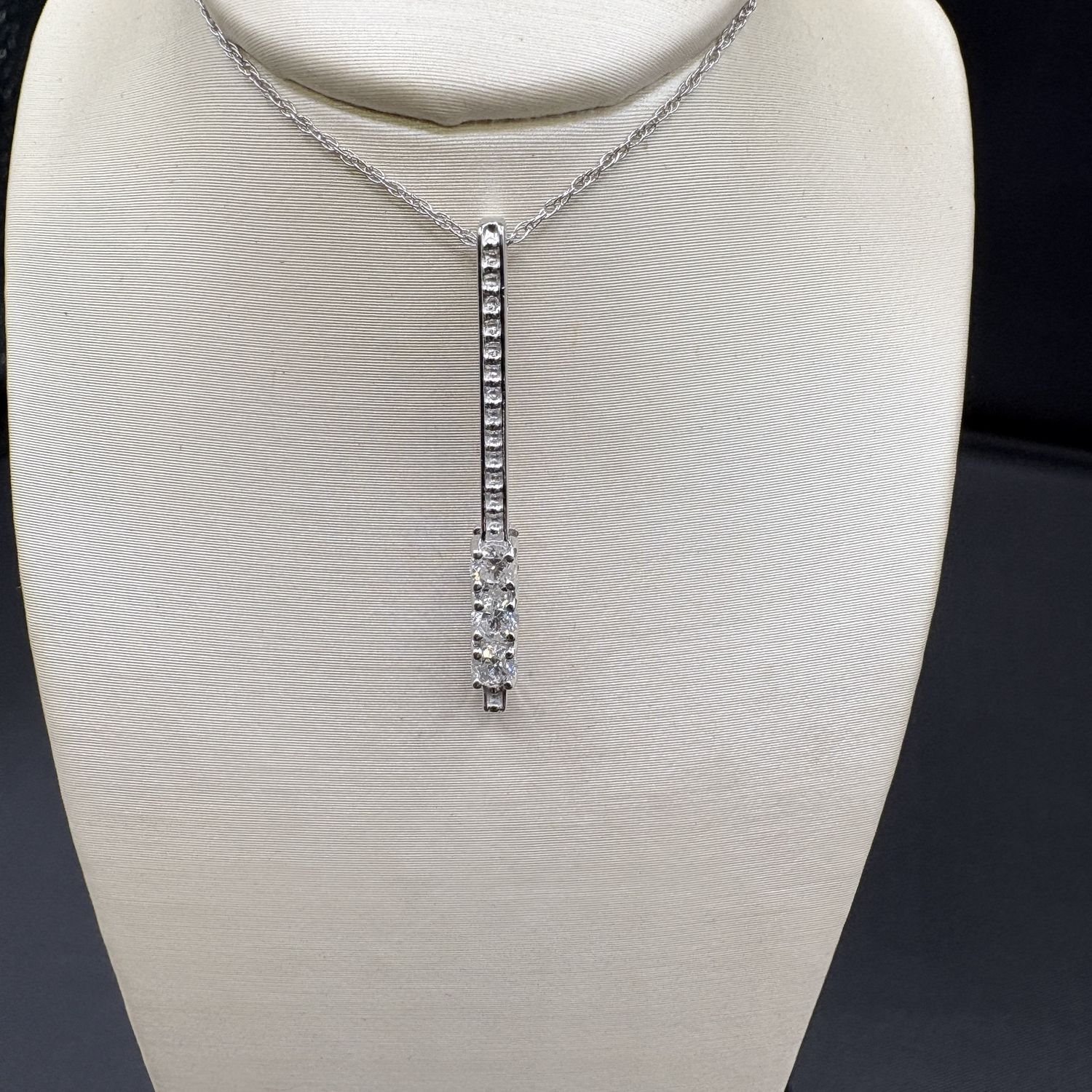 10K VERTICAL DIAMOND PENDANT WITH 18" CHAIN