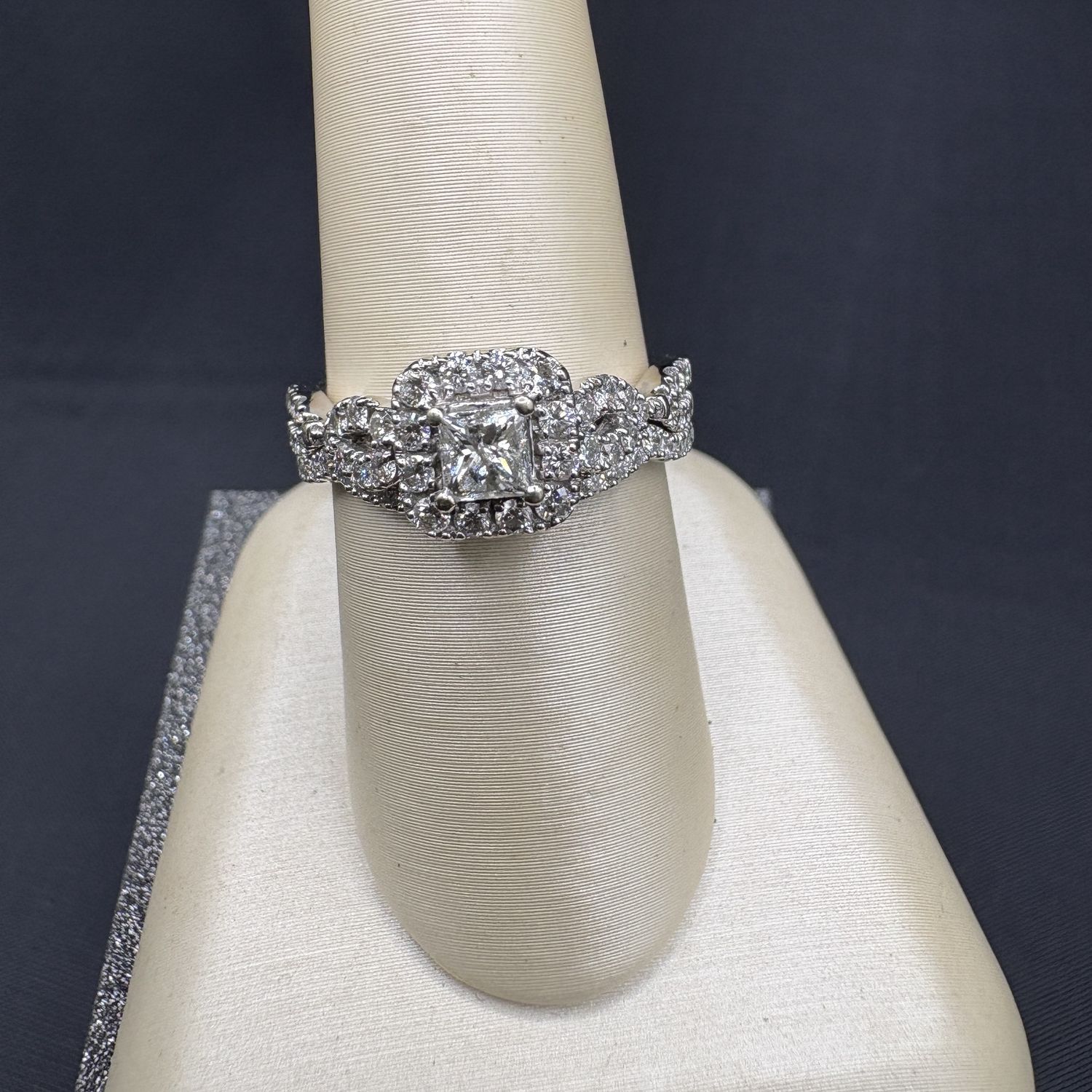 14K DIAMOND PRINCESS CUT WEDDING SET SIZE 7