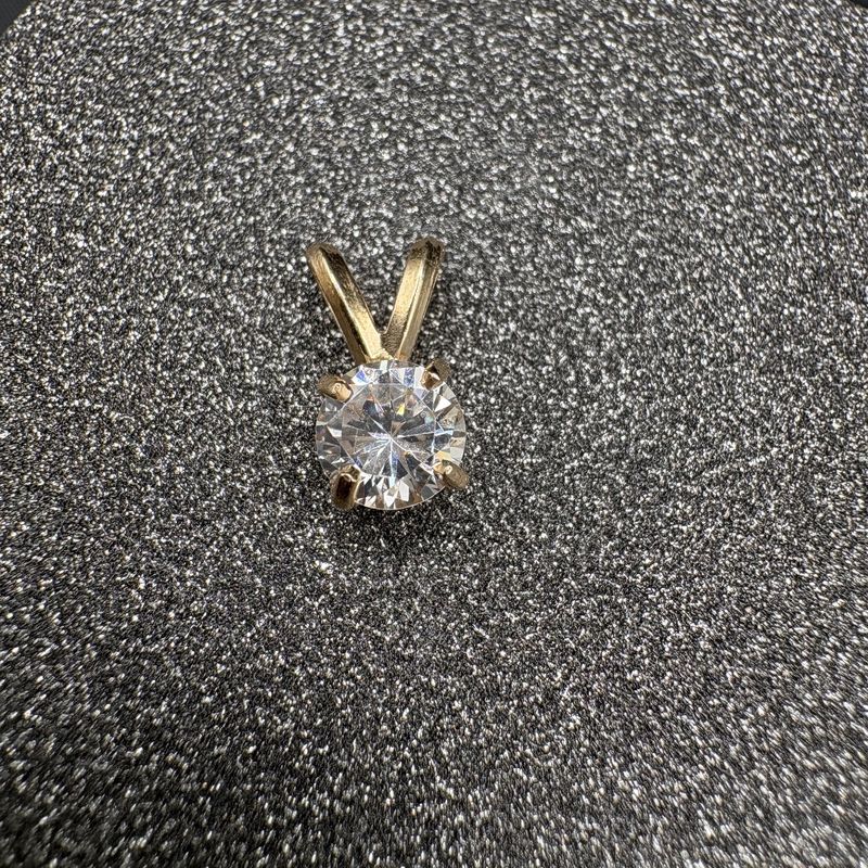 14K 5MM CZ PENDANT WITH 4 PRONGS