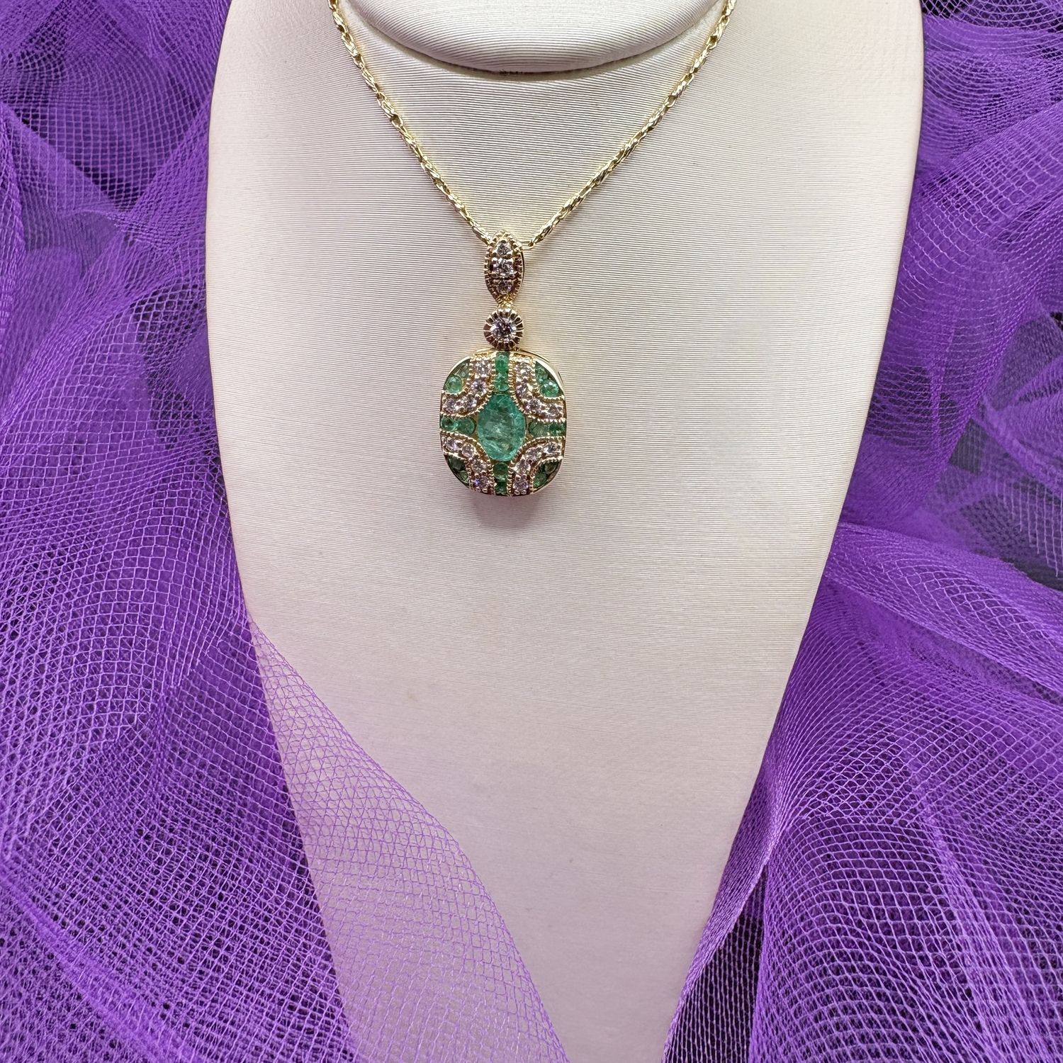 14K EMERALD &amp; DIAMOND PENDANT 18" CHAIN